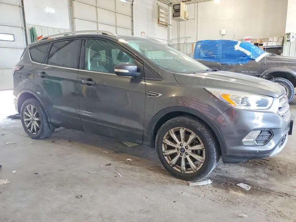 2017 FORD ESCAPE TITANIUM  