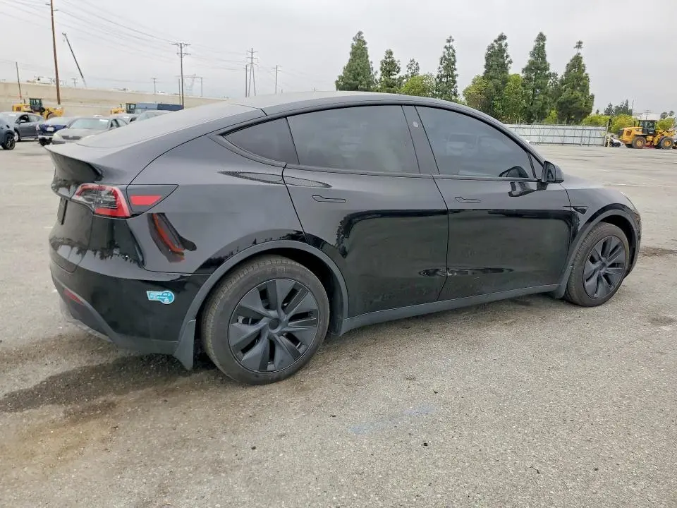 2024 TESLA MODEL Y   