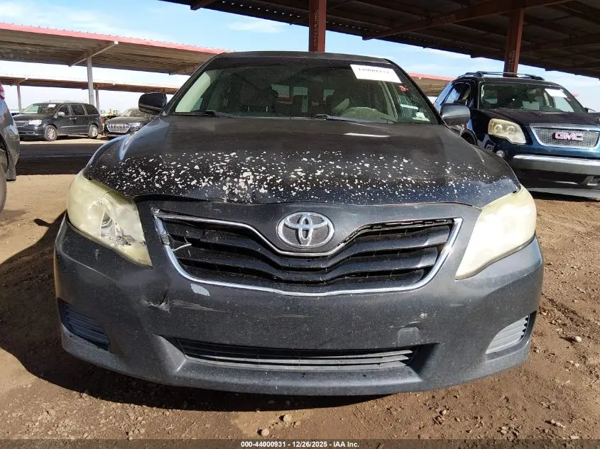 2011 TOYOTA CAMRY LE