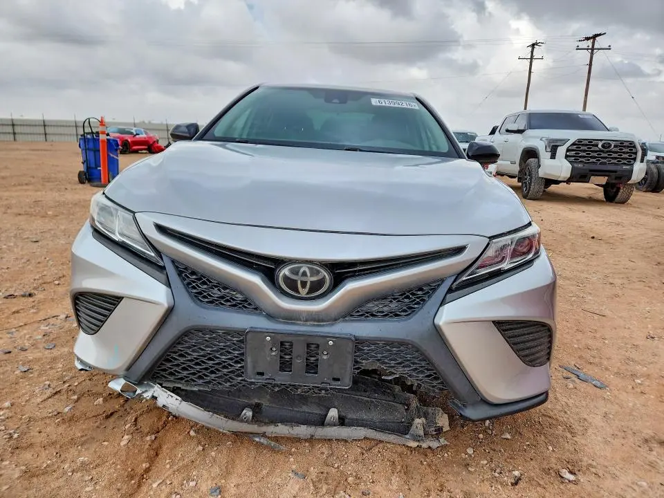 2020 TOYOTA CAMRY SE NIGHTSHADE  