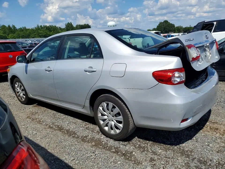 2013 TOYOTA COROLLA LE PLUS/LE PREMIUM  