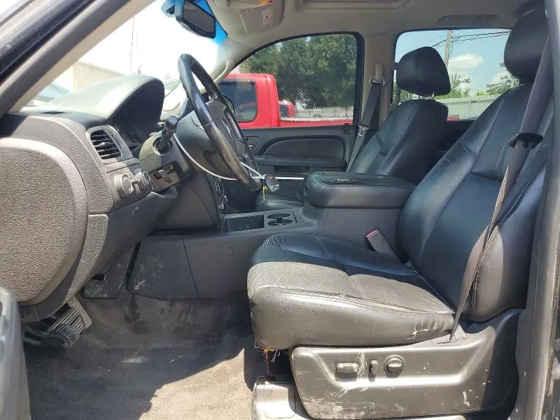 2010 CHEVROLET AVALANCHE LT  