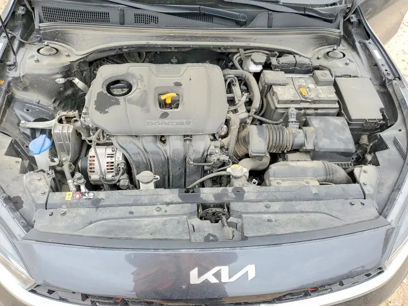 2024 KIA FORTE GT LINE  