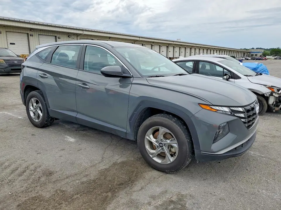 2024 HYUNDAI TUCSON SE  