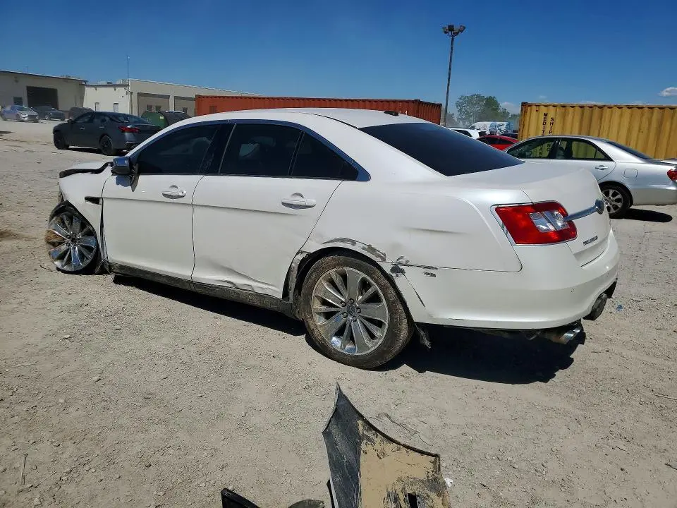 2010 FORD TAURUS LIMITED  