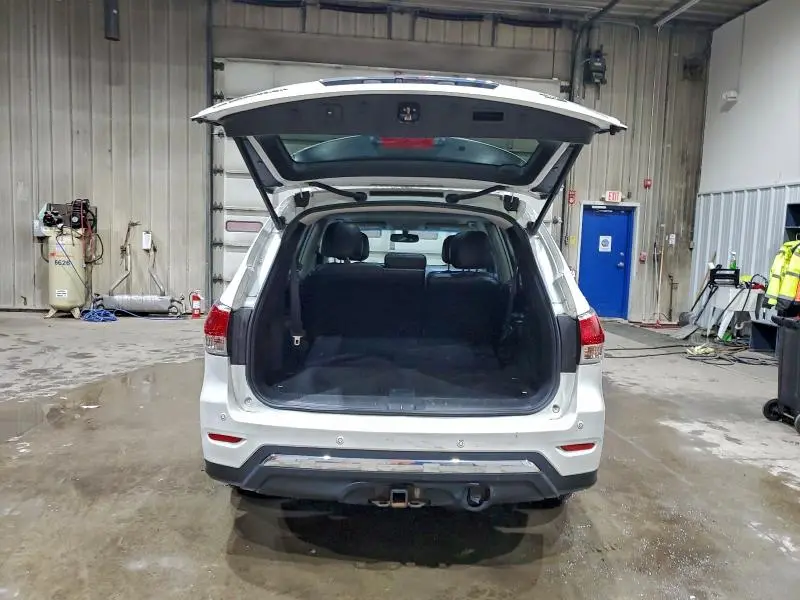 2016 NISSAN PATHFINDER S  