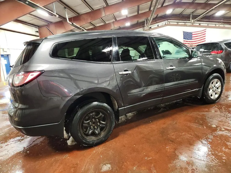 2015 CHEVROLET TRAVERSE LS  