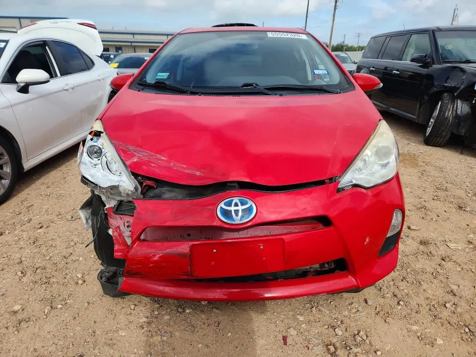 2014 TOYOTA PRIUS C THREE  