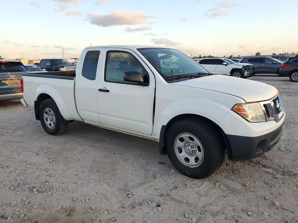 2020 NISSAN FRONTIER S  