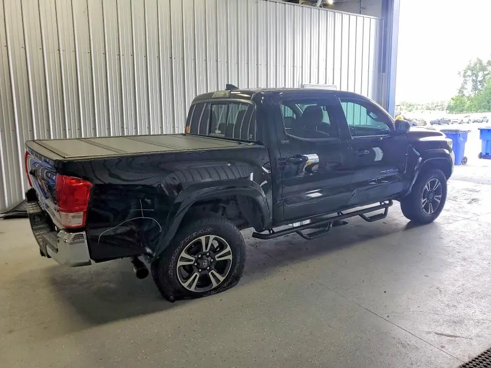 2017 TOYOTA TACOMA SR5 V6  