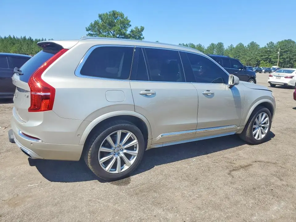 2016 VOLVO XC90 T6  
