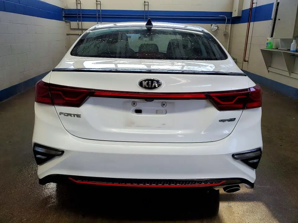 2021 KIA FORTE GT-LINE  