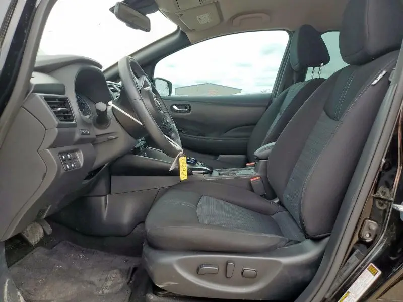 2024 NISSAN LEAF SV PLUS  