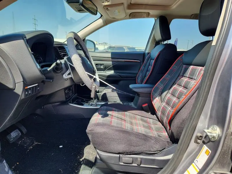 2017 MITSUBISHI OUTLANDER GT  