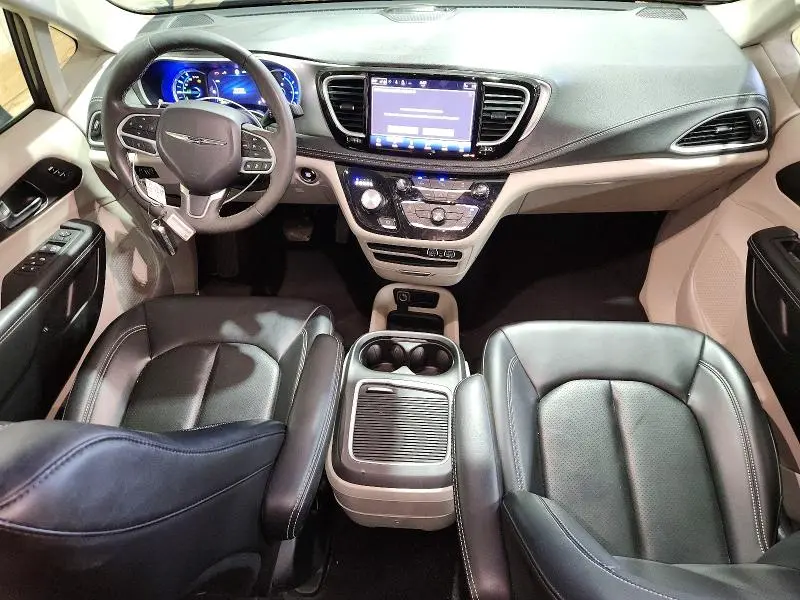 2023 CHRYSLER PACIFICA HYBRID TOURING L  