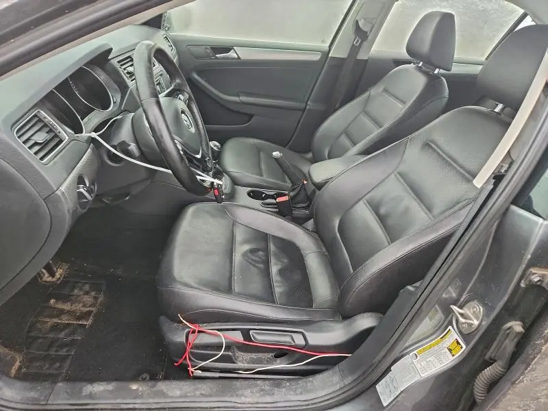 2017 VOLKSWAGEN JETTA SE  