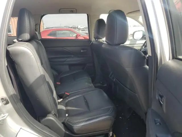 2019 MITSUBISHI OUTLANDER SE  