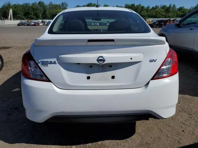 2019 NISSAN VERSA S  