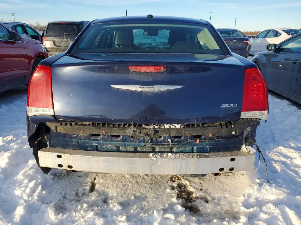 2016 CHRYSLER 300 LIMITED  