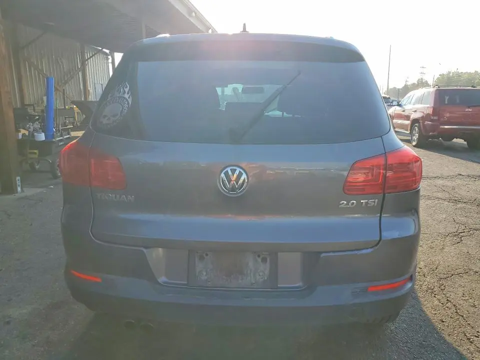 2012 VOLKSWAGEN TIGUAN S  