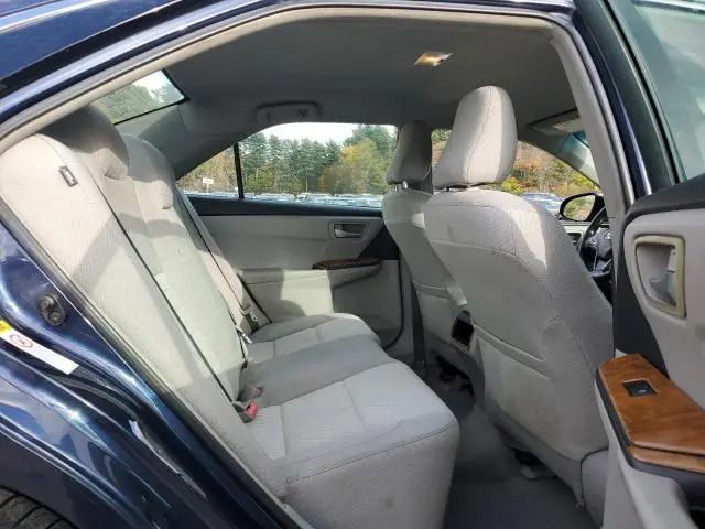 2016 TOYOTA CAMRY LE