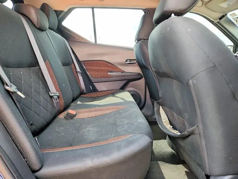 2020 NISSAN KICKS SR  