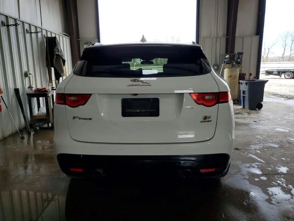 2017 JAGUAR F-PACE S  