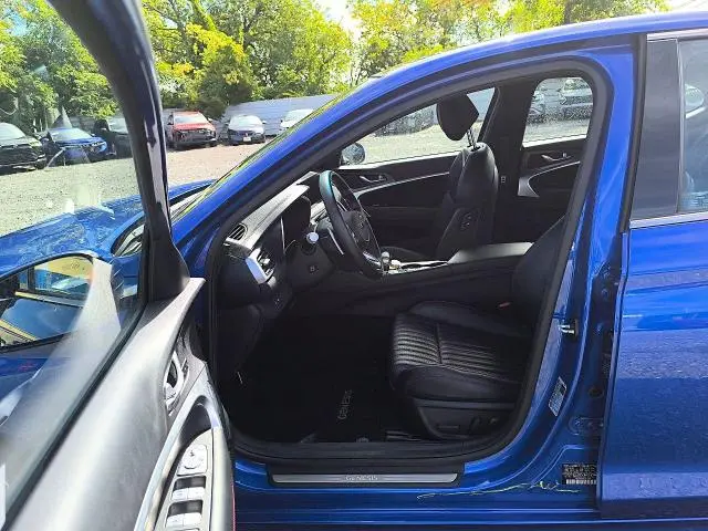 2025 GENESIS G70 2.5T SPORT PRESTIGE  