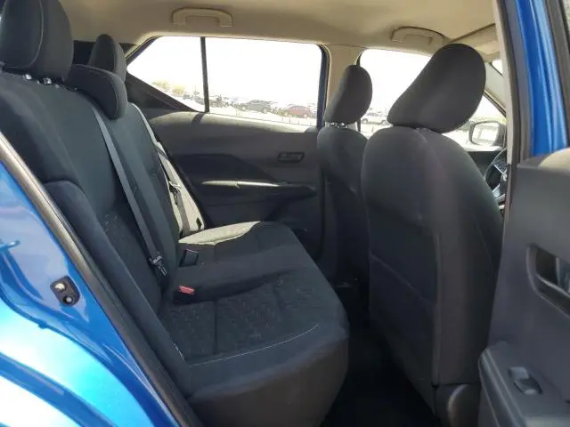 2021 NISSAN KICKS S  