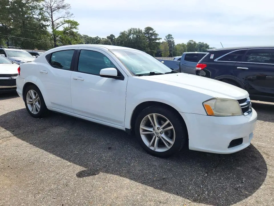 2011 DODGE AVENGER MAINSTREET  