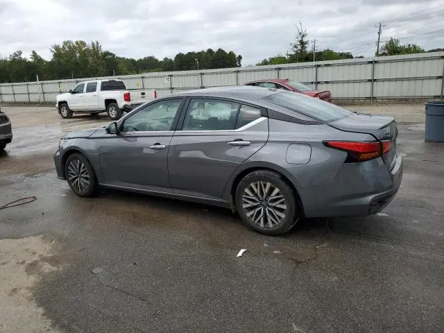 2024 NISSAN ALTIMA SV  