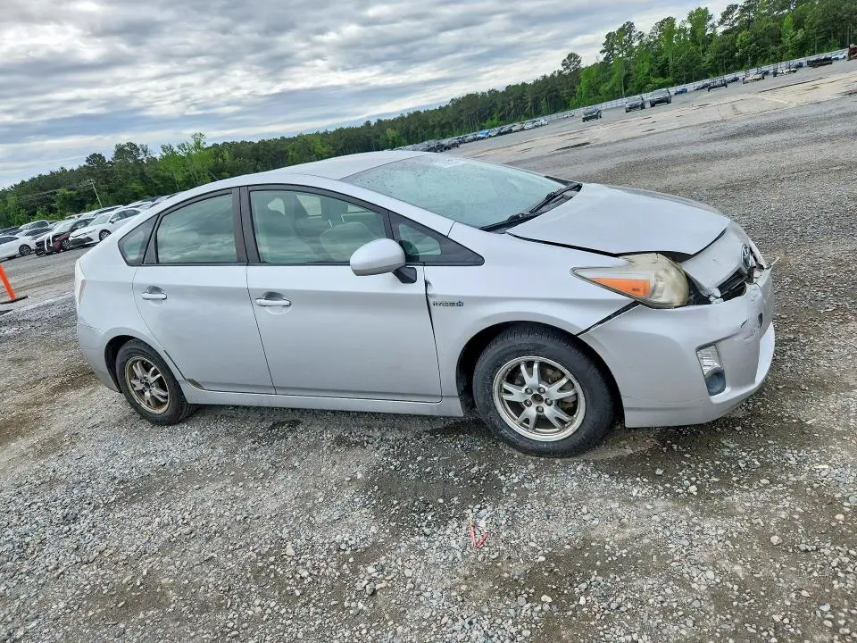 2010 TOYOTA PRIUS II  