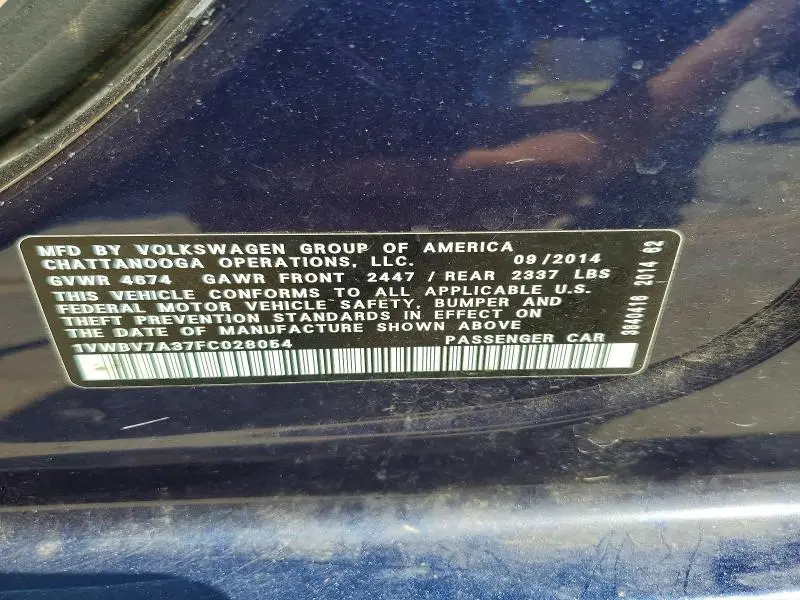 2015 VOLKSWAGEN PASSAT SE  