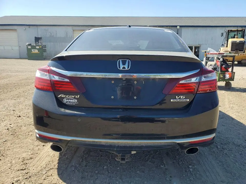 2017 HONDA ACCORD TOURING  