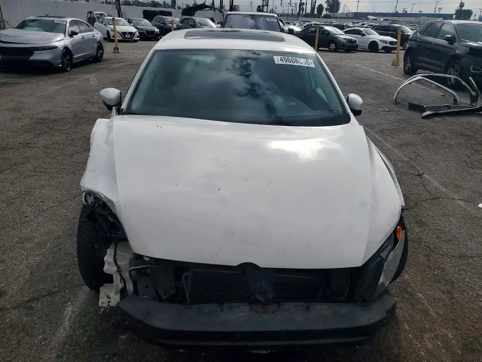 2013 VOLKSWAGEN PASSAT SE  