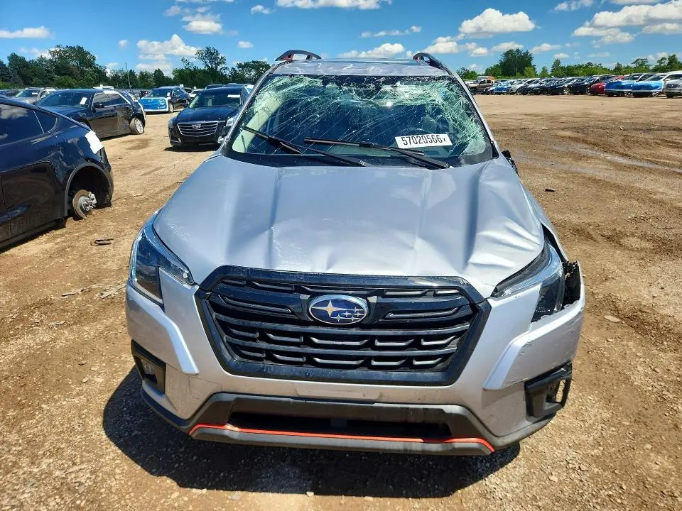 2023 SUBARU FORESTER SPORT  