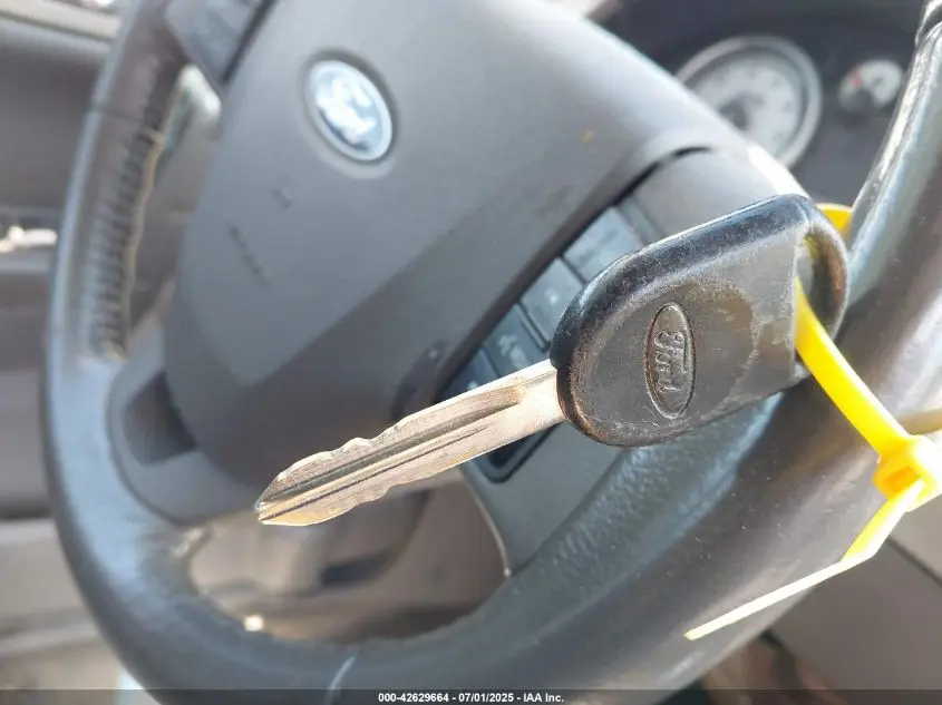 2010 FORD FOCUS SEL
