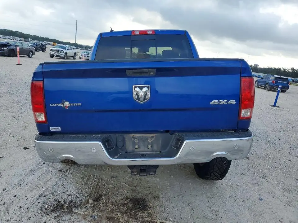 2017 RAM 1500 SLT  
