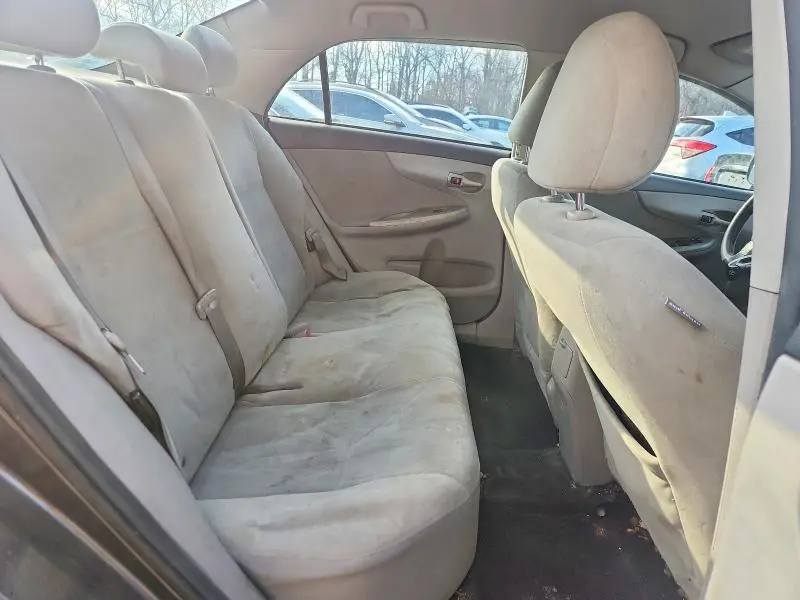 2013 TOYOTA COROLLA LE  