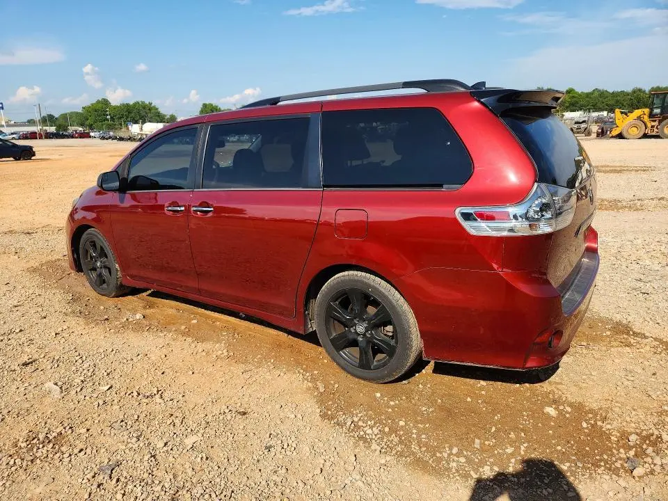2020 TOYOTA SIENNA SE PREMIUM 8-PASSENGER  