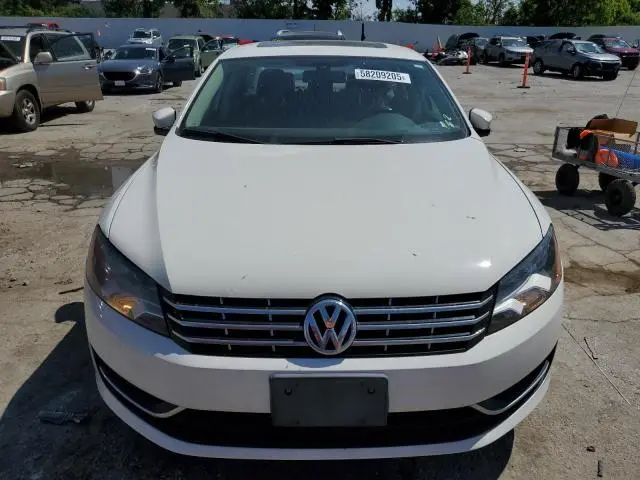2012 VOLKSWAGEN PASSAT SE  