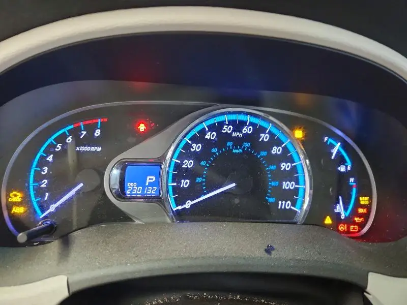2011 TOYOTA SIENNA XLE 8-PASSENGER  