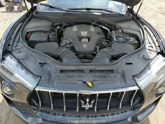 2017 MASERATI LEVANTE LUXURY  