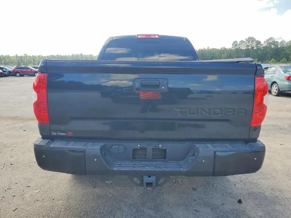 2018 TOYOTA TUNDRA DOUBLE CAB LIMITED  