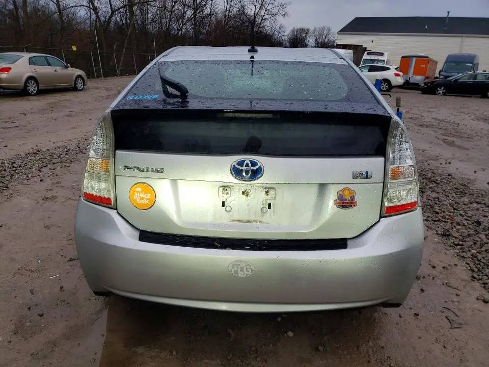 2011 TOYOTA PRIUS TWO  