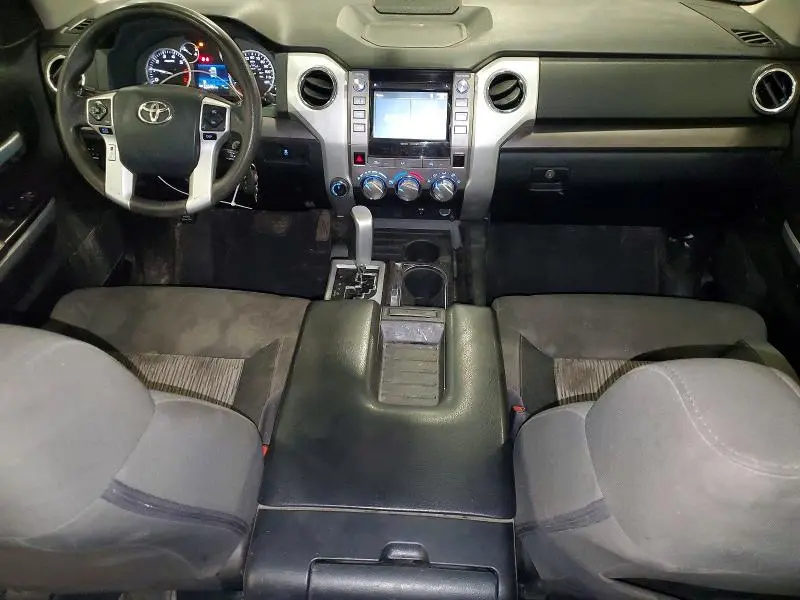 2017 TOYOTA TUNDRA SR5  