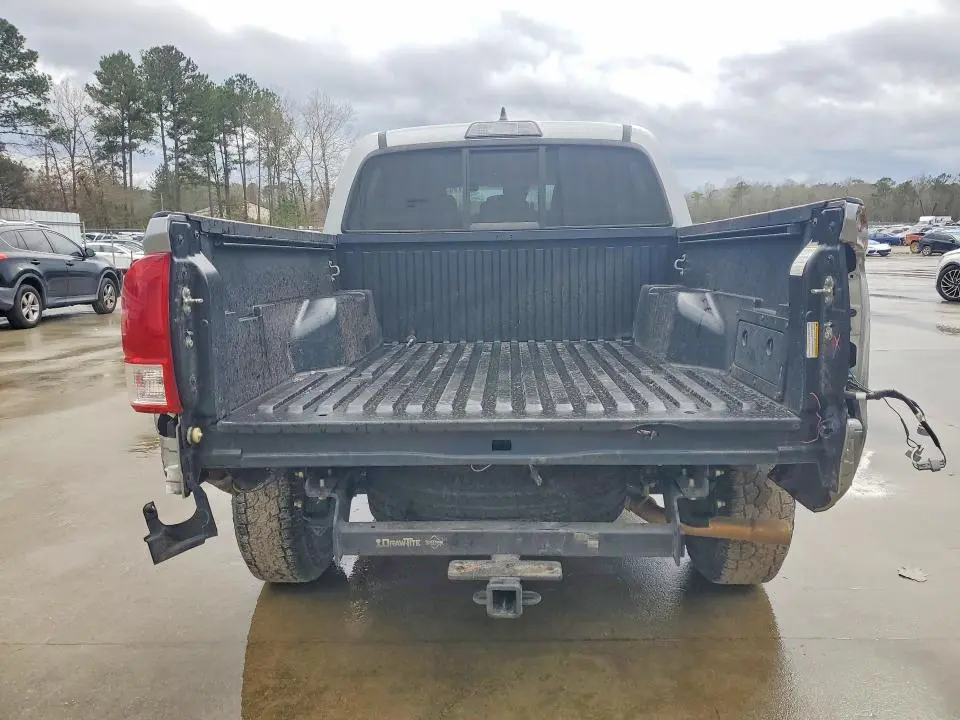 2019 TOYOTA TACOMA SR  