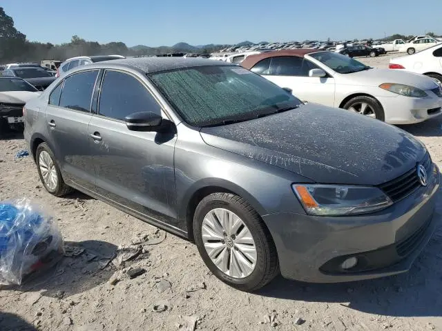 2012 VOLKSWAGEN JETTA SE  