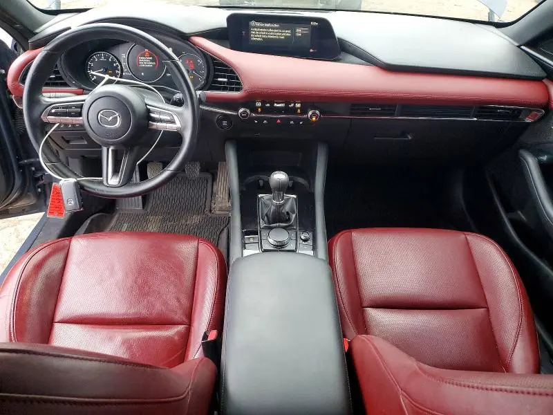 2020 MAZDA 3 PREMIUM  