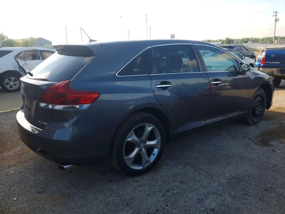 2015 TOYOTA VENZA XLE  